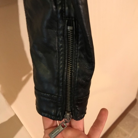 J2 black leather jacket - Picture 5 of 8